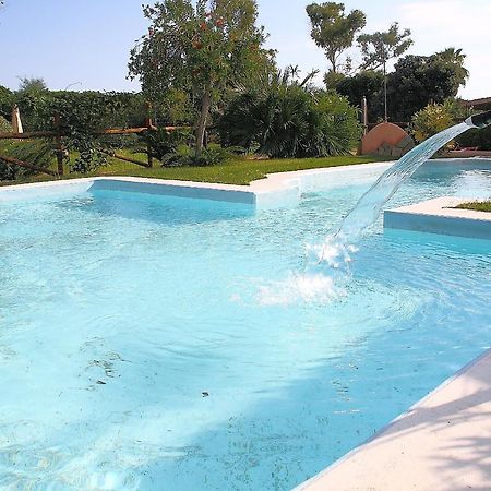 Villaggio Piscina Rei Monte Nai Ngoại thất bức ảnh